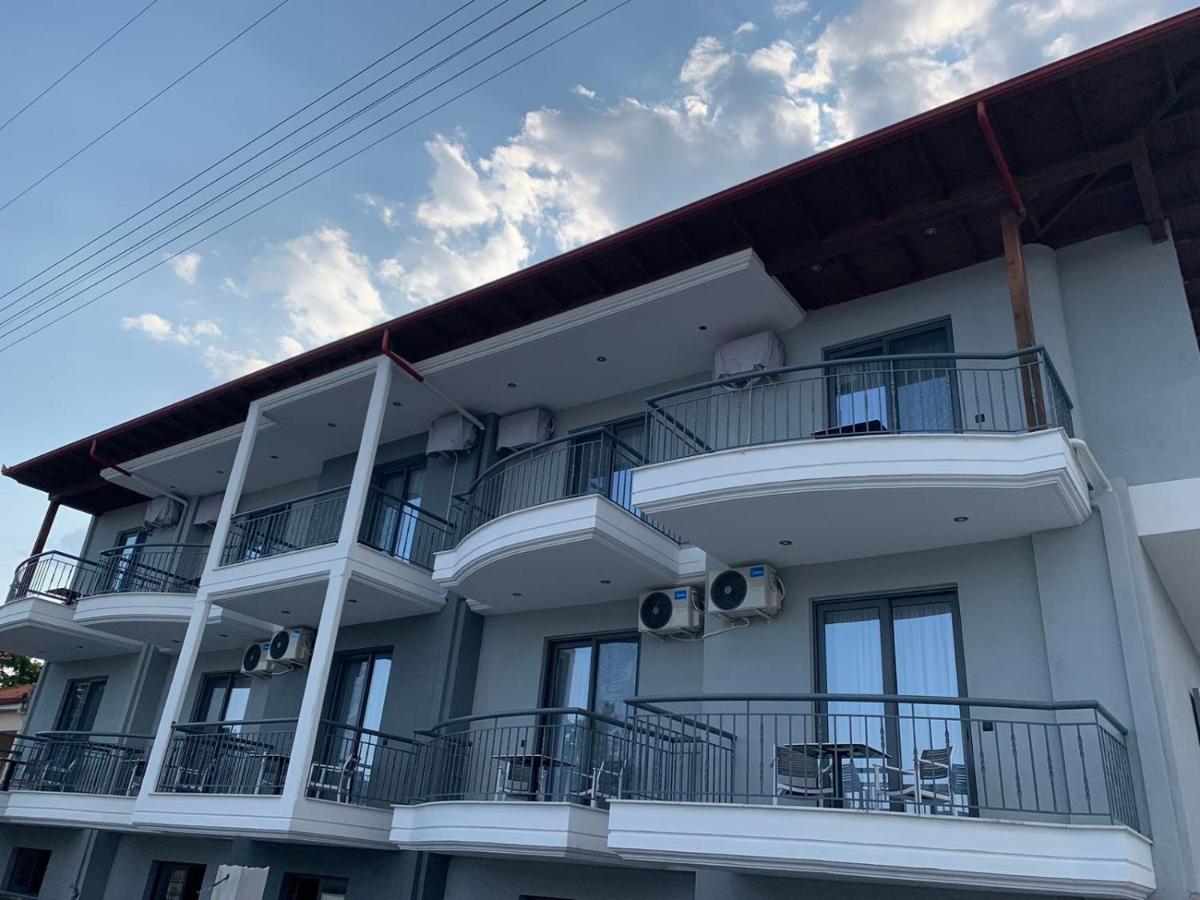 Thea Comfy Living Aparthotel Nea Vrasna Exterior photo