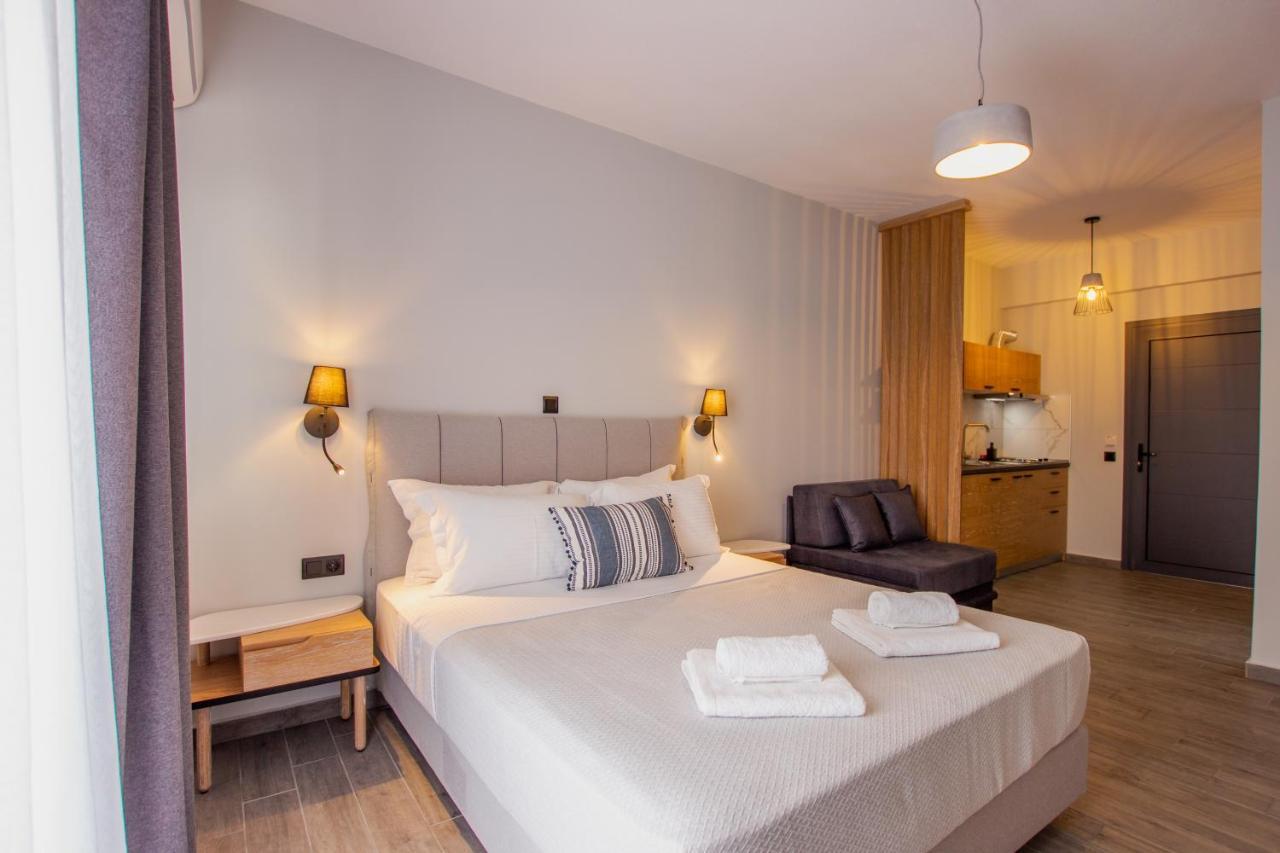 Thea Comfy Living Aparthotel Nea Vrasna Exterior photo