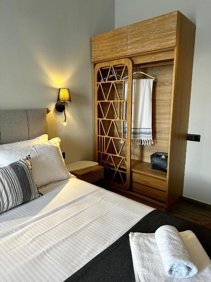 Thea Comfy Living Aparthotel Nea Vrasna Exterior photo