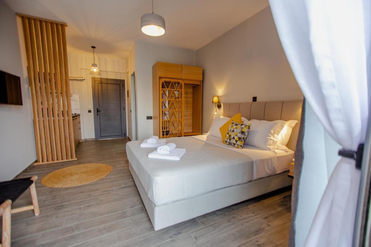 Thea Comfy Living Aparthotel Nea Vrasna Exterior photo