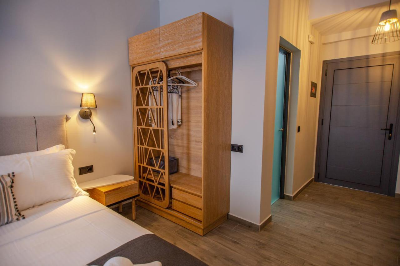 Thea Comfy Living Aparthotel Nea Vrasna Exterior photo