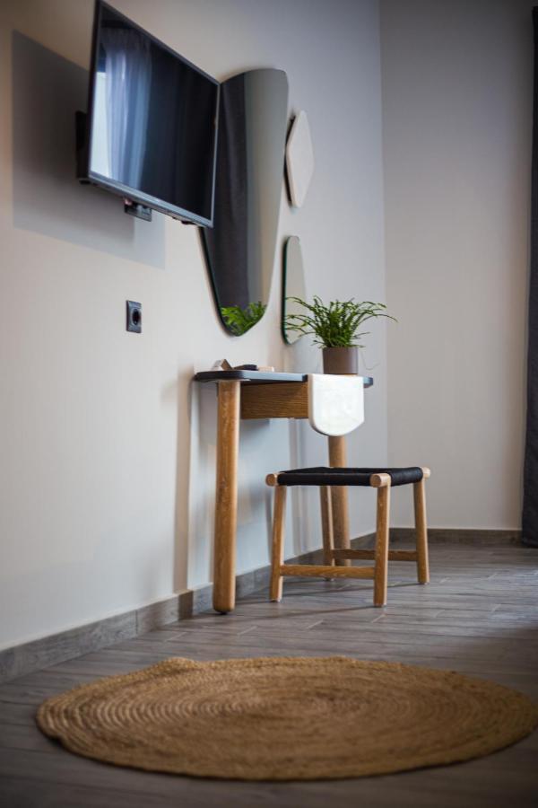 Thea Comfy Living Aparthotel Nea Vrasna Exterior photo