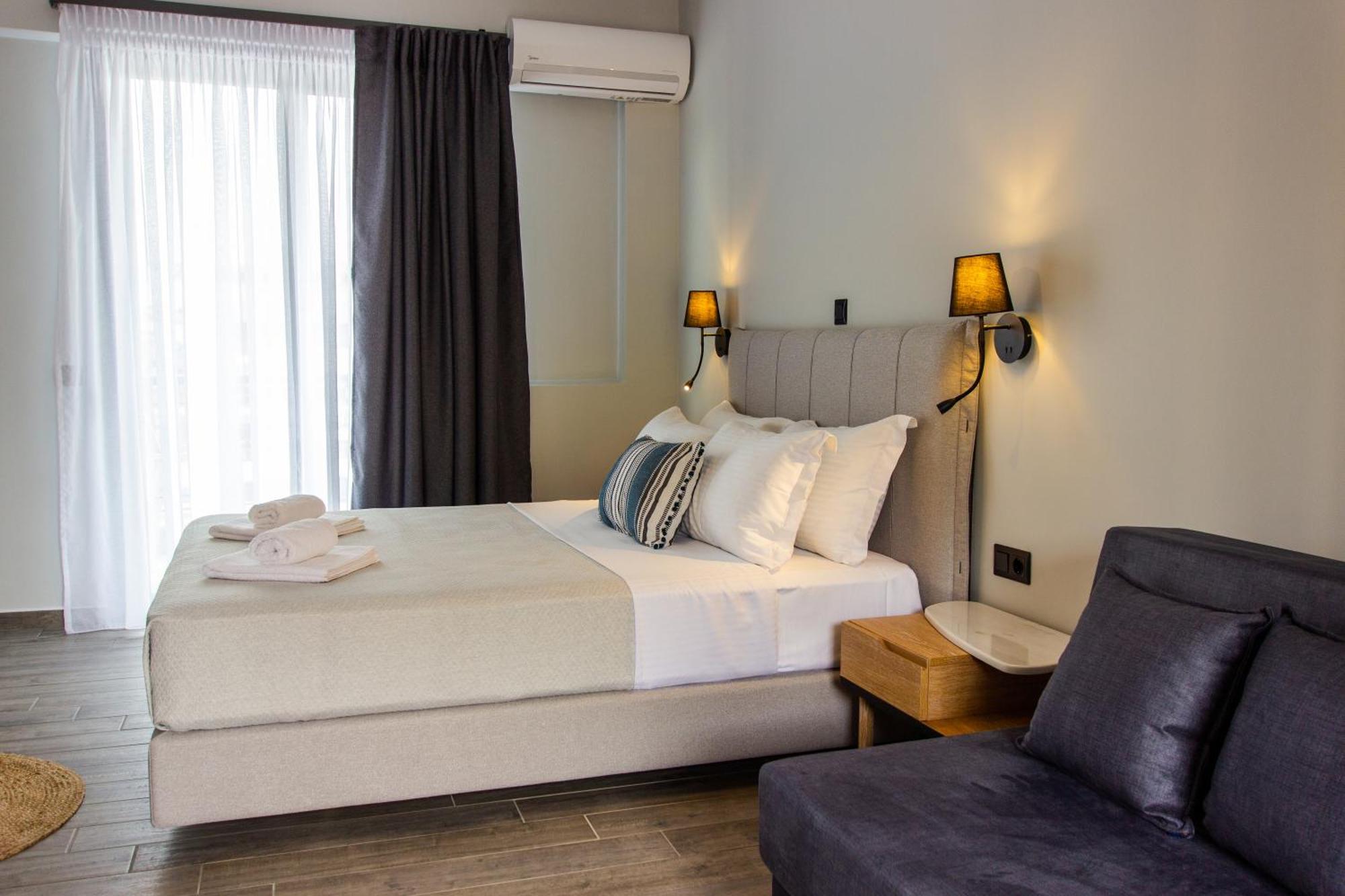Thea Comfy Living Aparthotel Nea Vrasna Exterior photo